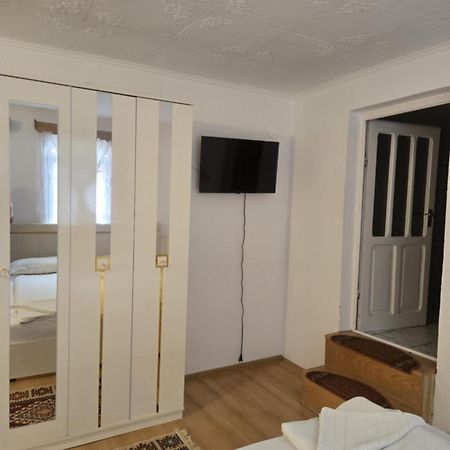 Bed and Breakfast Rozsa Panzio Rimetea Exterior foto