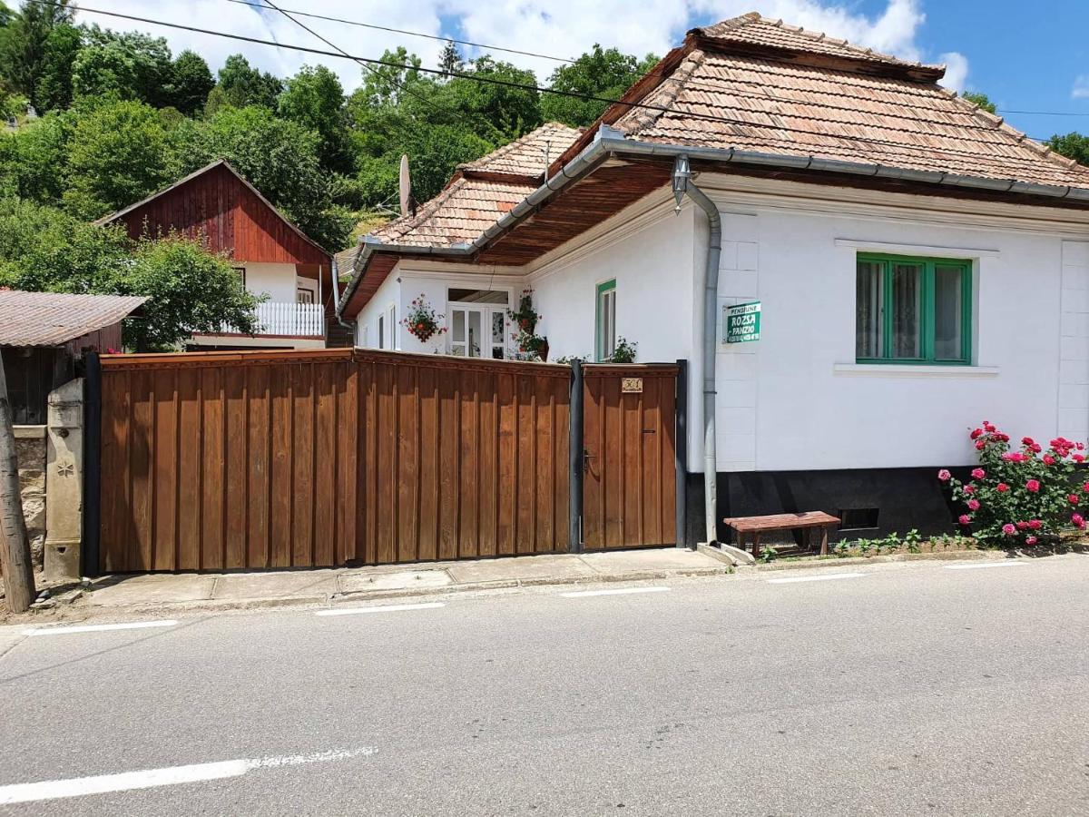Bed and Breakfast Rozsa Panzio Rimetea Exterior foto